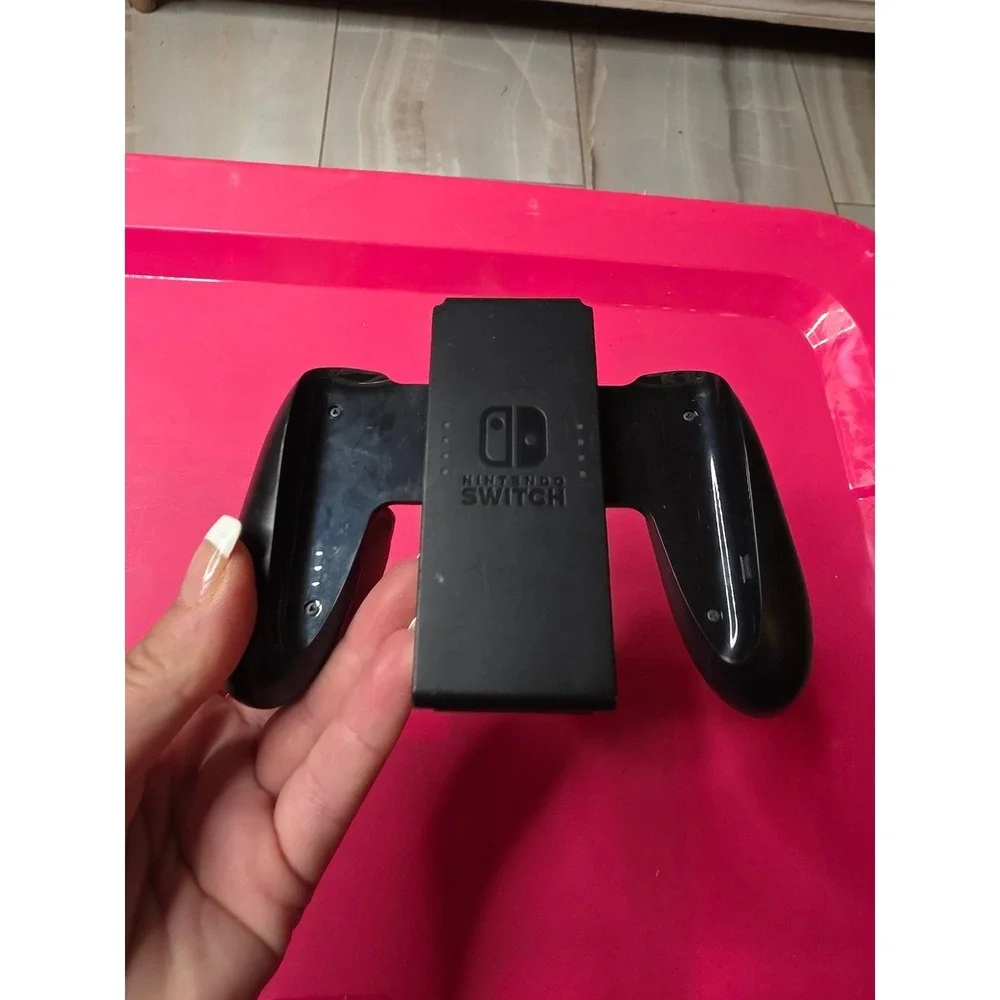 Nintendo Switch Joy-Con Grip Controller Attachment Black‎ HAC-011 OEM Accessory